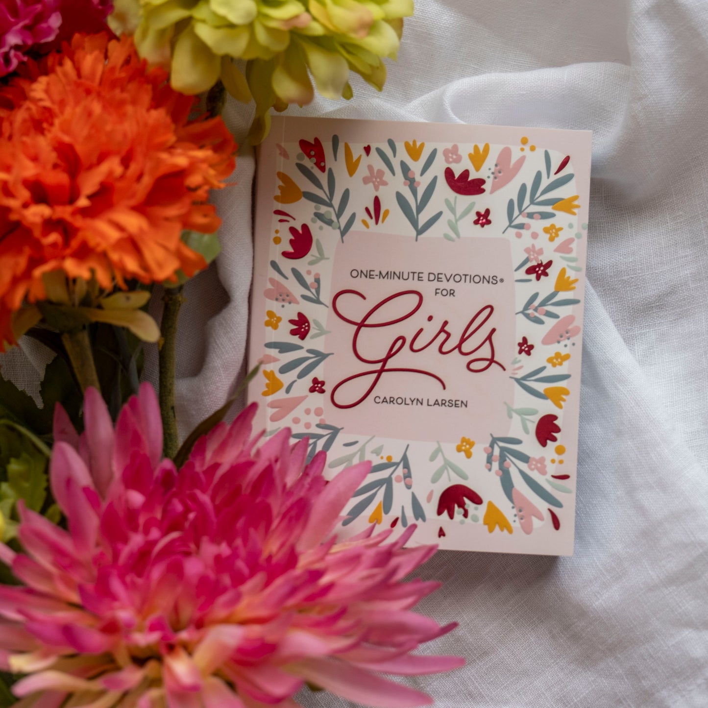 One-Minute Devotions for Girls